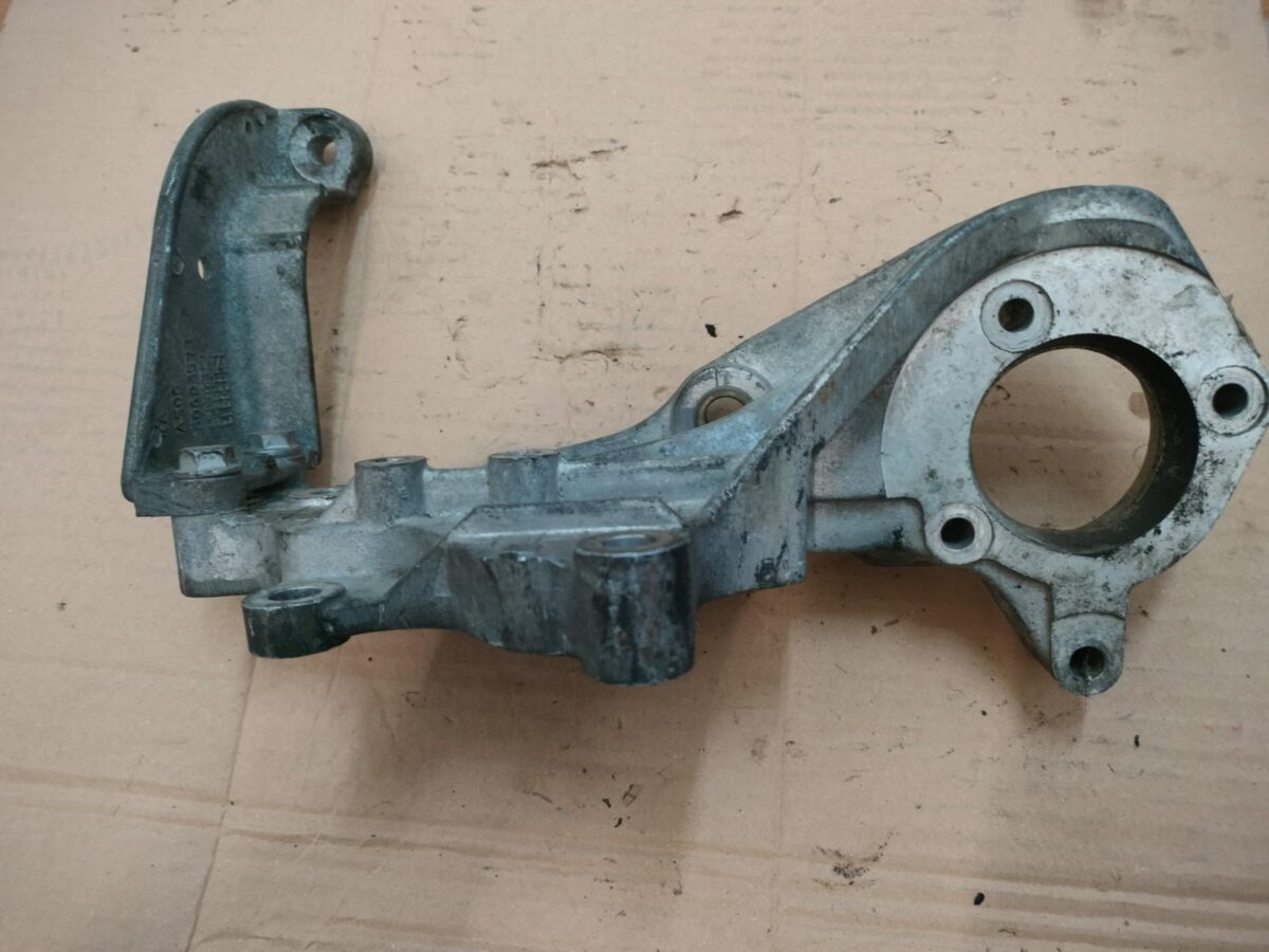 staffa supporto motore per alfa romeo 147 156 gt 388039222109 staffa supporto motore per alfa romeo 147 156 gt
